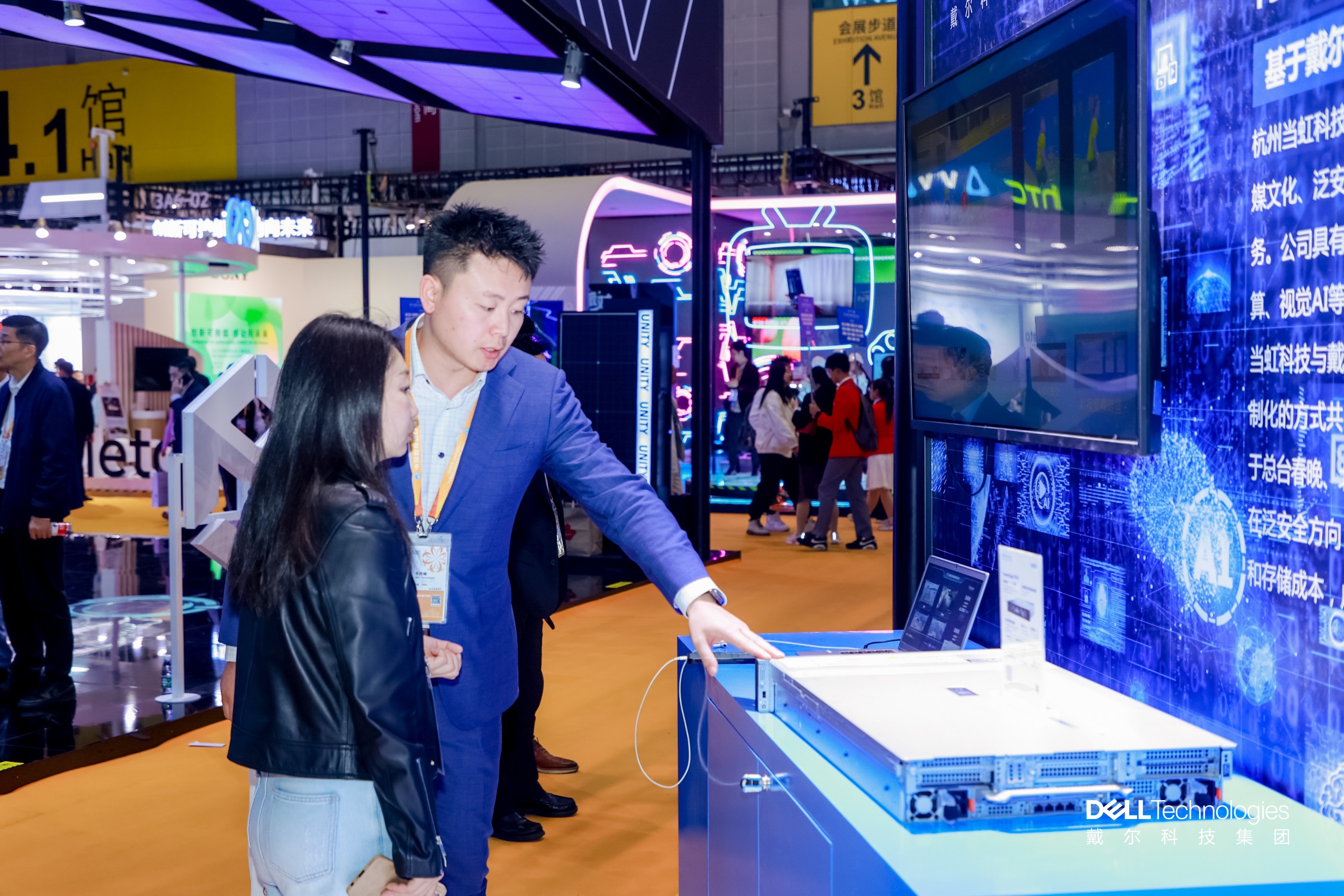 918博天堂(中国)百度百科科技@进博会：与Intel、Dell一起，打造沉浸式视听体验